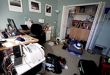 Убрать квартиру