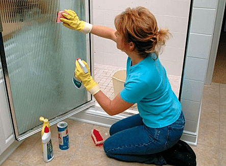 Уборка душевой кабинки